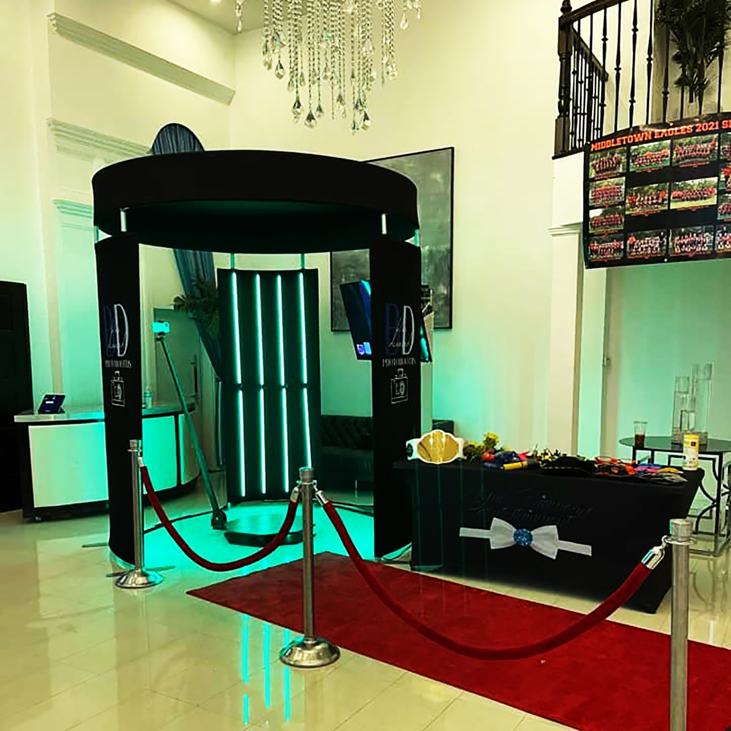 360 Photobooth Backdrop Photo Booth Enclosure Wall 8FT Backdrops with Top Customized Logo Video Selfie Rotating Background with 24 PCS LED Light Screen Stand for Rental Wedding Party