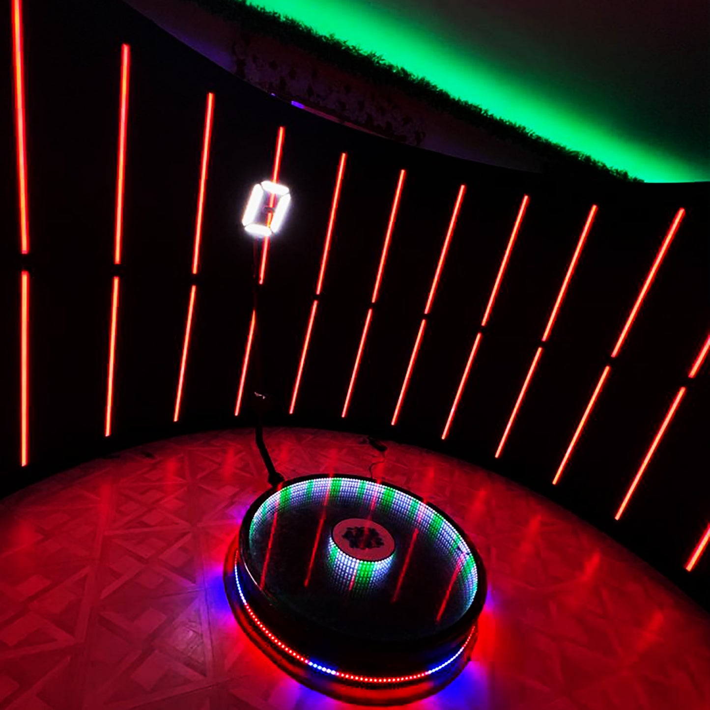 360 Photobooth Backdrop Photo Booth Enclosure Wall Backdrops Customized Logo 10FT Video Selfie Rotating Background with 32 PCS LED Light Stand for Rental Wedding Party